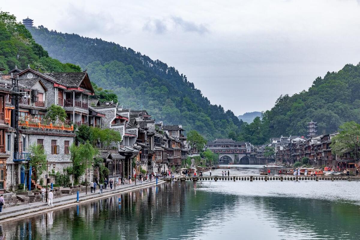 张家界住好比较好的地方_张家界住哪里比较好_张家界住什么酒店更好