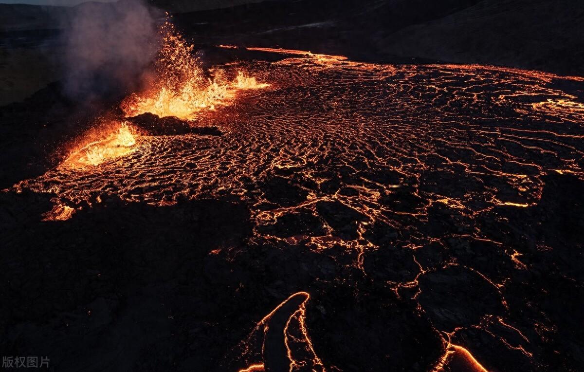 美国火山岩_美国火山视频_美国火山