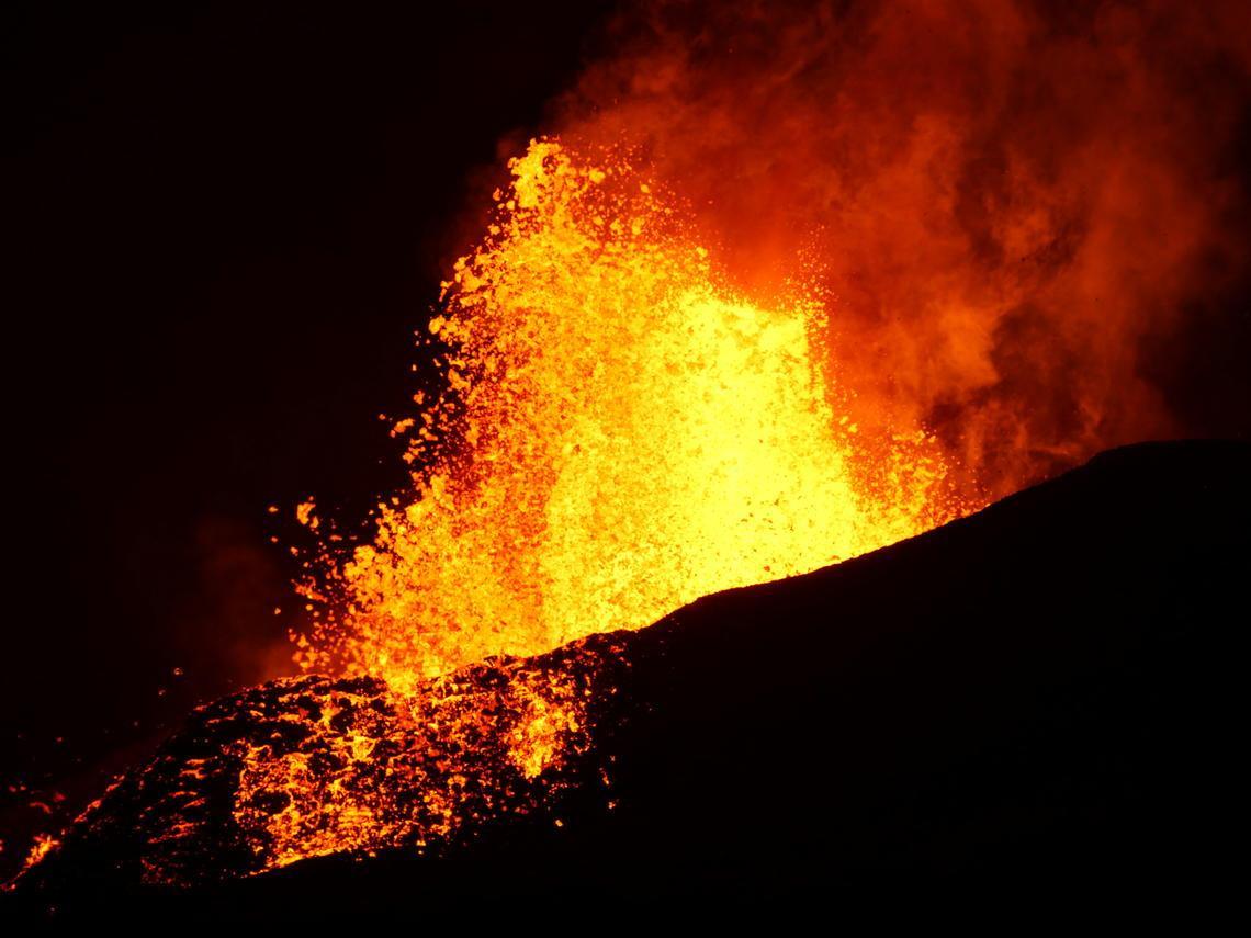 美国火山_美国火山岛_美国火山视频