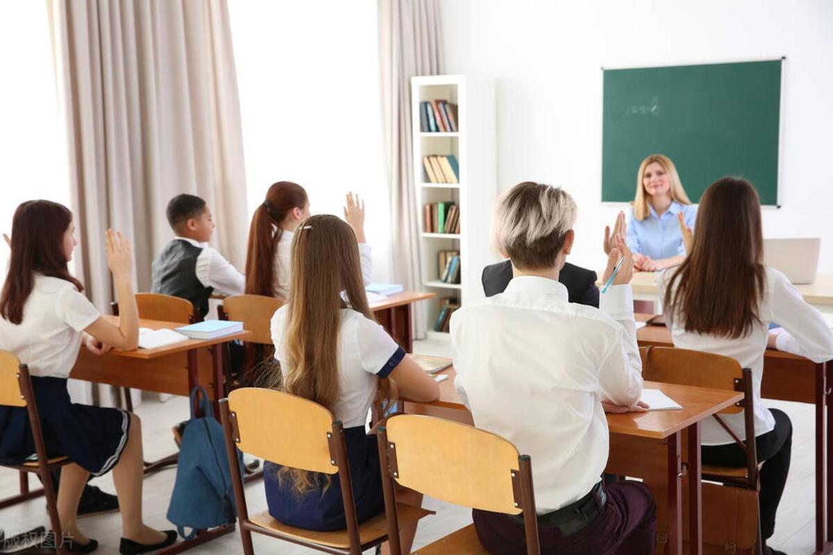 封闭式学校贵吗_封闭式管理的学校一年的费用_封闭式学校一年费用大概多少