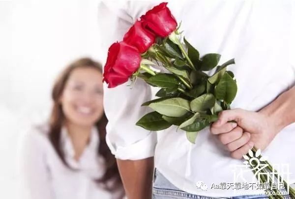 玫瑰花黄色寓意_黄色玫瑰花象征什么_黄玫瑰花代表什么含义