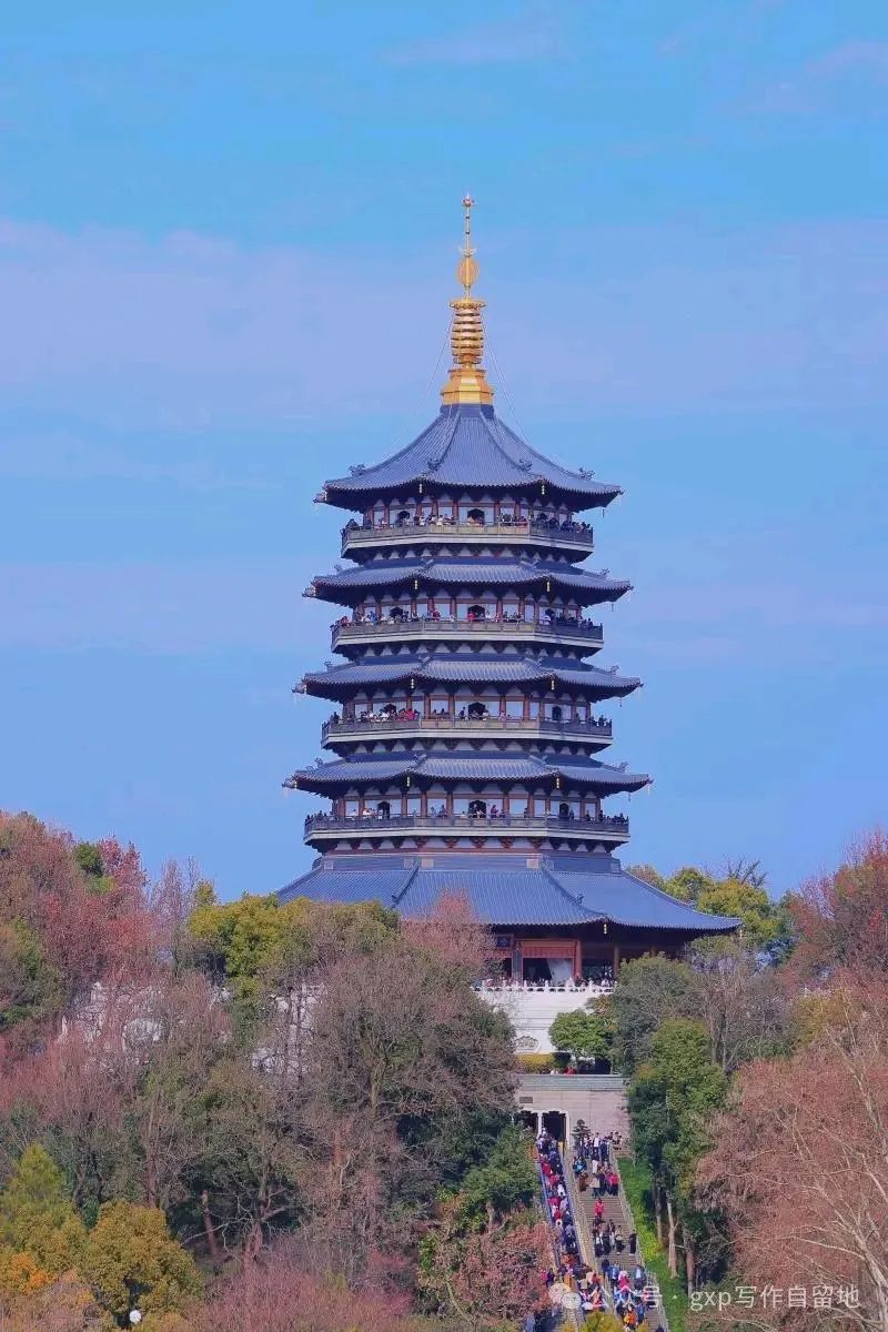 叫花鸡什么地方特产_特产叫花鸡是什么意思_叫花鸡是哪里的特产