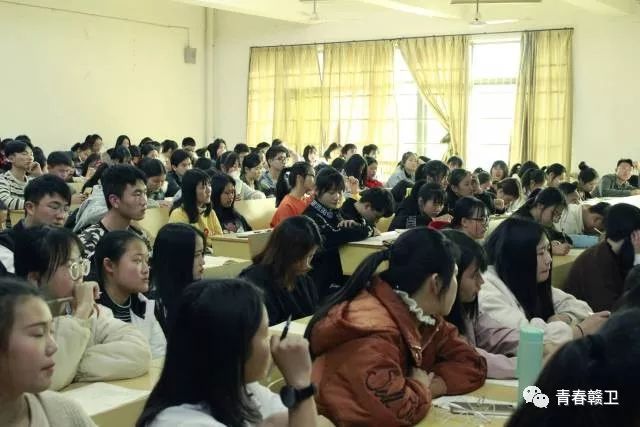 赣南卫生健康职业学院宿舍_赣南健康卫生职业学院宿舍环境_赣南卫生健康职业学校寝室