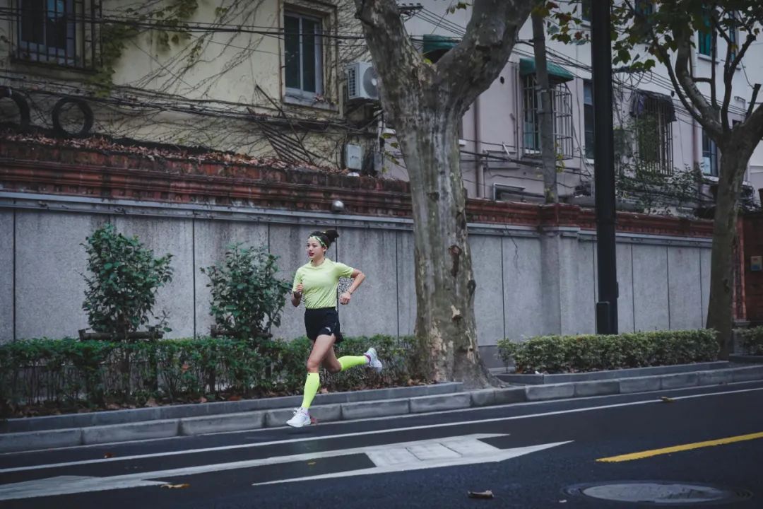 qq年龄在哪里看_年龄看起来很小是好事吗_年龄看起来显老怎么办