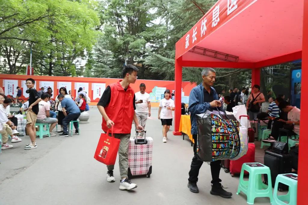 兰州交通大学本科教务系统_兰州交通大学本科奖学金_兰州交通大学几本