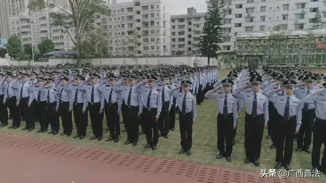 初中毕业中专警察学校招生_初中警察学校中专招生_中专警察学校招生要求